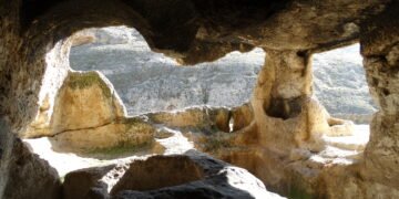 معلولا.. قصيدة محفورة في الصخر ولغة تهمس من أعماق التاريخ